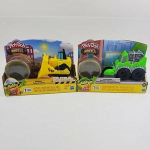 Play-Doh Wheels Street Sweeper & Bulldozer. Move and dig. - Picture 1 of 5