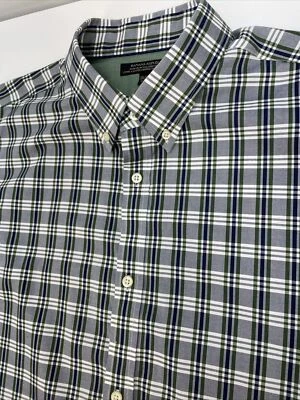Banana Republic Slim fit Non Iron Button Down L/S Shirt Men’s XXL Green Plaid - Image 1 of 4