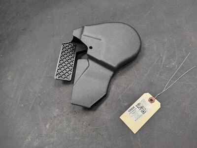 Cubierta lateral interior asiento delantero izquierdo Nissan Versa 185S0-C2500 2021 2022 2023 X Foto 1 de 4