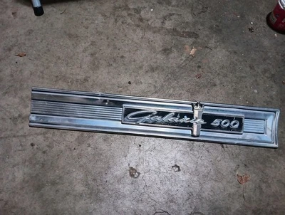 Panel de ajuste trasero Galaxie 1964 OEM  Foto 1 de 4