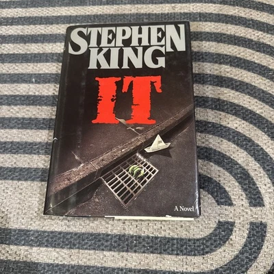 IT by Stephen King - $22.95 - First Edition 1st Print - Viking HC w/DJ - 1986 Foto 1 de 4