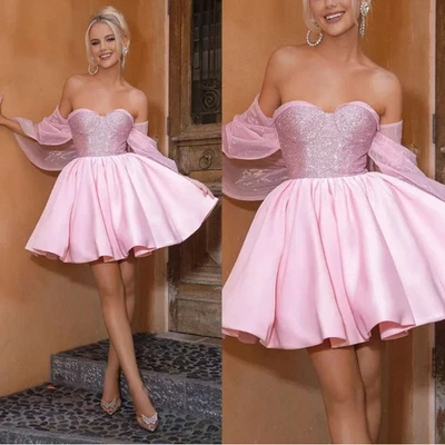 Mini vestido de noiva com lantejoulas rosa com cadarço alça espaguete - Imagem 1 de 4