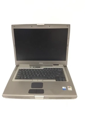 Laptop Dell Latitude D800 15.4" de colección Intel Pentium M con DVD-ROM, sin HD como está Foto 1 de 4