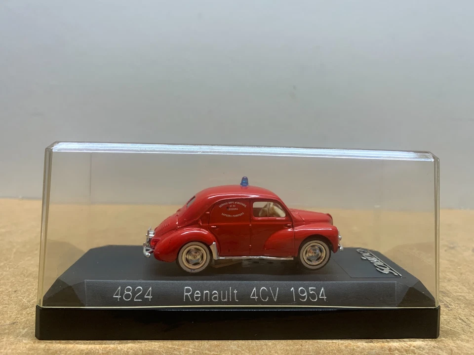 SOLIDO RENAULT 4CV 1954 POMPIERS EN BOITE 1/43 C10 - Photo 1/4