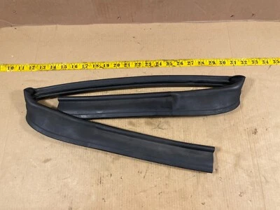 Vedação do capô traseiro do motor MINI Cooper Paceman R61 2013 - 2016 9801933 fabricante de equipamento original. - Imagem 1 de 4