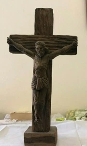 Crocifisso in legno con base di supporto .Opera  artigianale 1900 Lituania - Imagen 1 de 5