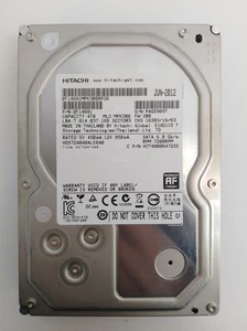 2 Stück Hitachi Deskstar 7K4000 HDS724040ALE640 4 TB SATA III 3,5 Zoll Desktop - Bild 1 von 3