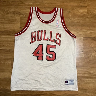 Camiseta deportiva de baloncesto vintage Champion Chicago Bulls #45 Michael Jordan NBA 48 GRANDE Foto 1 de 4