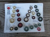 REDS Lot of 10 Cards Vintage Sewing Buttons on Original Cards