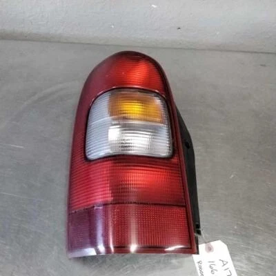 Задний фонарь в сборе PONTIAC MONTANA VAN левый 99 00 01 02 03 04 05 - Изображение 1 из 2