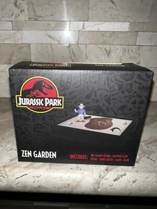 Jurassic Park Alan Grant Zen Garden Raptor Claw Fossil - Picture 1 of 3