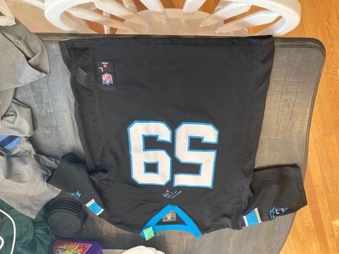 Luke Kuechly Carolina Panthers Large youth Jersey black 59 14/16 Cover