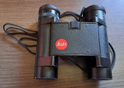 Fernglas Leitz Trinovid 8x20 C mit Original-Ledertasche - GUT ERHALTEN - Bild 1 von 4