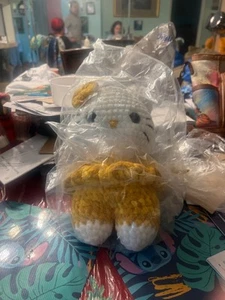Häkel Hello Kitty Plüschtier gelb - Bild 1 von 1