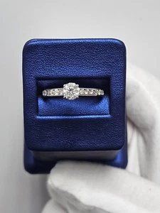 10k Size 8¾ .84ct Center Diamond I2 G-H 6mm .16ctw side accent stones I2 H-I - Picture 1 of 15