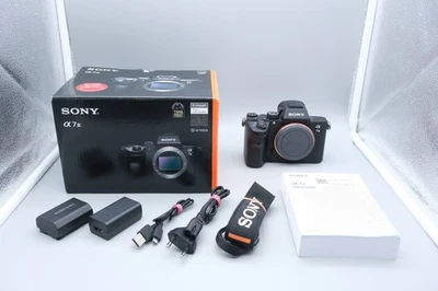 Sony Alpha 7 III ILCE-7M3 Systemkamera 20.860 Auslösungen - geprüfte Händlerware - Bild 1 von 4