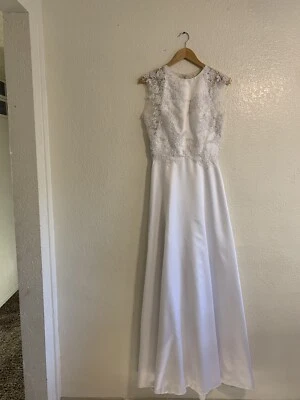 wedding dresses - Image 1 of 4