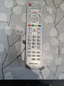 PANASONIC N2QAYB001010 TX-32. TX-40, TX-50 CONTROL REMOTO GENUINO LIMPIADO PROBADO FUNCIONANDO - Imagen 1 de 2