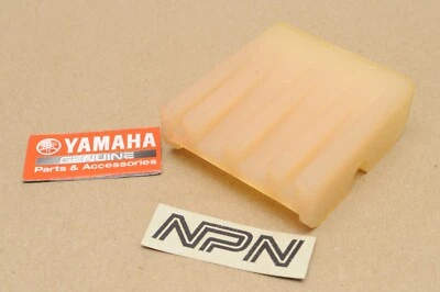 Moto de nieve Yamaha 1974 GPX338 GPX433 placa de desgaste de esquí #1 nuevo de lote original 878-23735-00 Foto 1 de 3