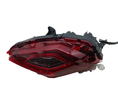 YAMAHA XMAX 300 2023 2024 PHARE ARRIÈRE DROIT D'ORIGINE BKAH47300000 - Photo 1/4