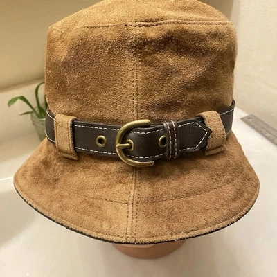 Sombrero Coach Bucket Y2K Signature Logo Correa de Cuero Marrón Hebilla Plateada M/L Foto 1 de 4