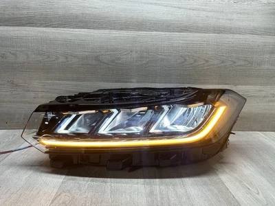 Reflector de faros del lado del conductor izquierdo Volkswagen Jetta LH 2025 LED OEM (JJ)) Foto 1 de 4