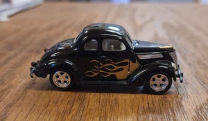 Johnny Lightning 665 1937 Ford Coupe - Picture 1 of 7