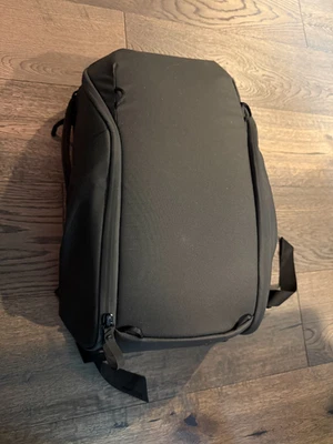 Peak Design Everyday Backpack 20L BTP-BK-2 - Black LIGHTLY USED +Tech Pouch new - Image 1 of 4