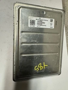 18 SILVERADO Engine Control Module Computer ECU ECM PCM - 12696364; 12692069 - Picture 1 of 3
