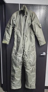 NUEVO Traje de Vuelo para Aviador Militar de EE. UU. CWU-64/P Cubiertos 100% Aramida Muchos Tamaños - Imagen 1 de 9