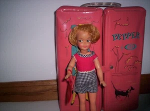VINTAGE BLONDE PEPPER DOLL & PEPPER CASE - Picture 1 of 21