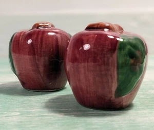 Apple Salt & Pepper Shakers with Stoppers Vintage Franciscan Cottagecore - Picture 1 of 9