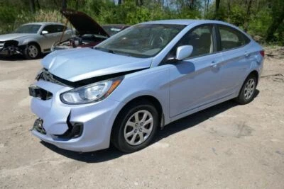 Контейнер для паров топлива подходит для 2012 Hyundai Accent 1679638 - Изображение 1 из 4