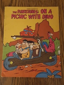 VINTAGE 1972 THE FLINTSTONES ON A PICNIC WITH DINO BY HANNA-BARBERA PRODUCTIONS - Picture 1 of 10