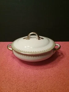 Wm GUERIN & CO LIMOGES FRANKREICH RUNDE GEDECKTE SCHALE - Bild 1 von 9