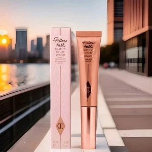 Charlotte Tilbury Beauty Light Wand Pillow Talk Brand New In Box Highlighter - Picture 1 of 1