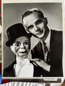 Fotografía fotográfica publicitaria de película de colección Edgar Bergen y Charlie McCarthy - Imagen 1 de 1