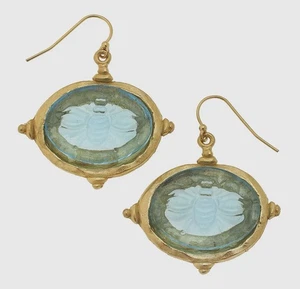 Susan Shaw Bee Intaglio in Gold Dangle Earrings New - Picture 1 of 2