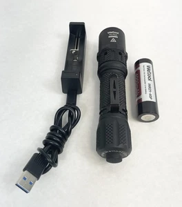 Linterna LED táctica Weltool T8 Plus - Imagen 1 de 6