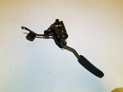 04 05 06 SCION xA ACCELERATOR GAS PEDAL OEM - Image 1 of 4