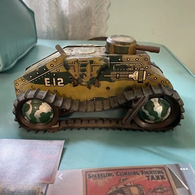 De colección Marx E12 Litografía de Estaño Cuerda Juguete Tanque Primera Guerra Mundial 1940 Un Cuento de Navidad Juguete Foto 1 de 4