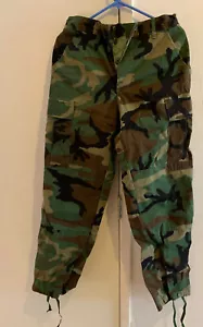 Pantalone Esercito Temperato Bosco Mimetico Combat, Piccolo Regolare, Ottime Condizioni - Foto 1 di 3