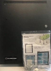 Caja Alarm.Com ADC-AC-UE2M con placa posterior universal - Imagen 1 de 2
