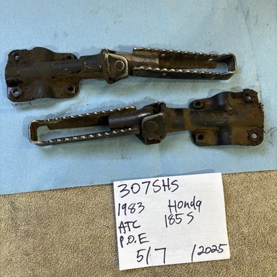 1983 Honda ATC 185 S 185S ножные колышки подножки комплект пара 307 - Изображение 1 из 4