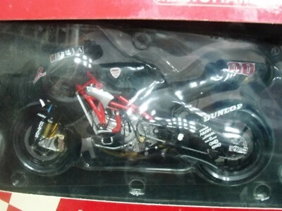 WOW EXTREMELY RARE Ducati Desmosedici GP6 Cardoso Donington 2006 1:12 Minichamps - Image 1 of 2