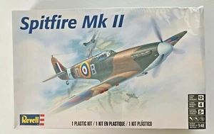 Revell Spitfire Mk II Plastik Modellbausatz #855239 Maßstab 1:48 - Bild 1 von 3
