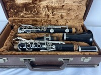 bundy resonite selmer clarinet 1974green molded case bundy resonite selmer clarinet 1974green molded case