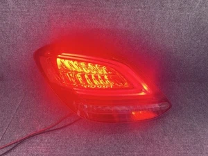 Mercedes C300 2019 2020 2021 sedán luz trasera LED conductor izquierdo OEM A2059064903 - Imagen 1 de 18