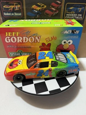 Jeff Gordon #24 Foundation Sesame Street Elmo 2004 1/24 Nascar Diecast - Imagem 1 de 4