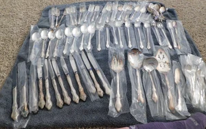 25-824 79 Pieces NOS International Silver Silverplated Flatware Silverware Serve - Picture 1 of 12